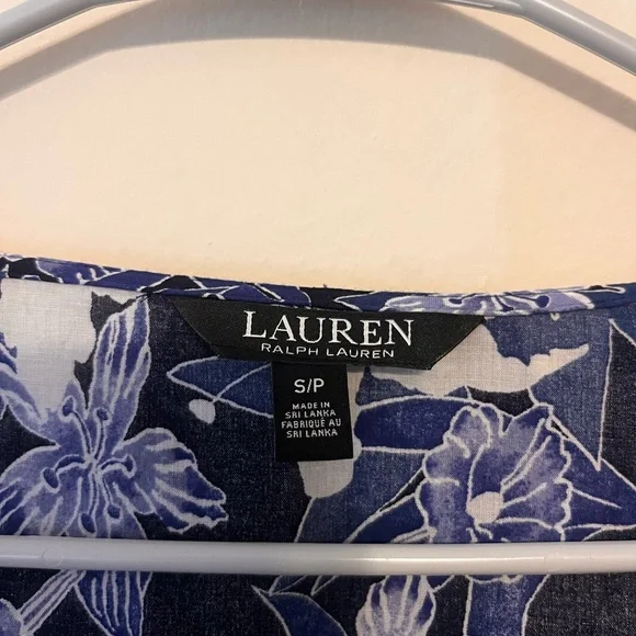 Ralph Lauren Blue Floral Top, Women’s size small - Picture 3 of 9